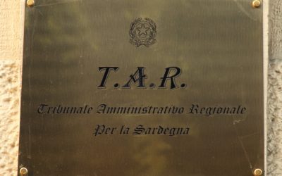 Conferenza di servizi – Silenzio assenso – Parere tardivo della Soprintendenza – Inefficacia in assenza di autotutela – Illegittimità della riapertura del procedimento